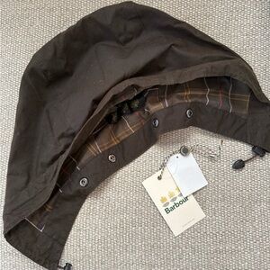 Barbour Sylkoil Hood in Olive NWT